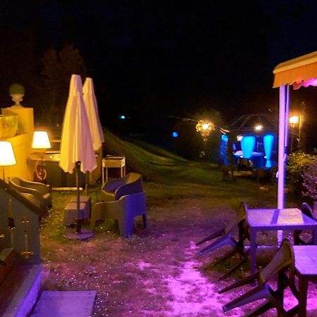 Bonbon Chambre D'Hotes Saint-Julien-de-Lampon Екстериор снимка